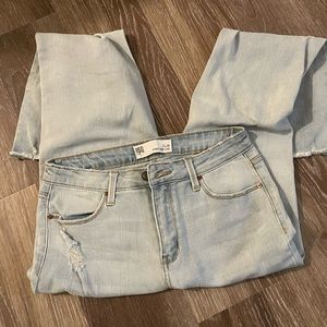 Rsq size 27 cropped flare jeans